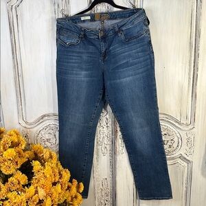 Kut from the Kloth Katy Boyfriend Medium Wash Denim Jeans